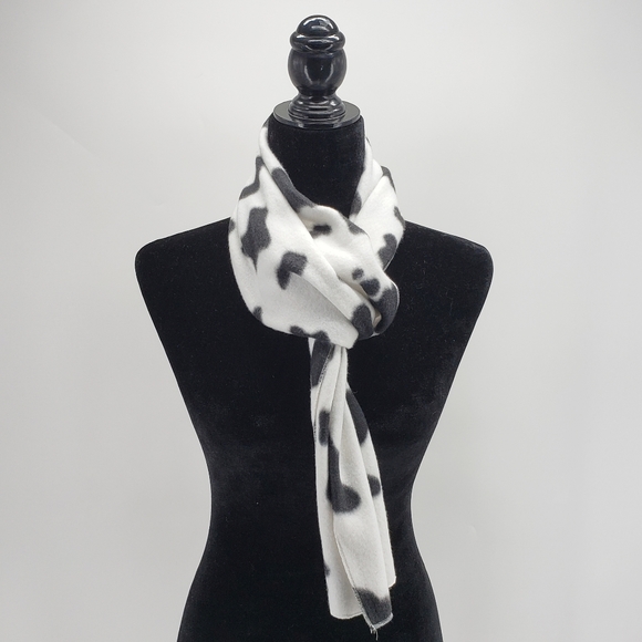 3/$25 David's | Cow Print Fleece Scarf | Blk/Wht - Picture 1 of 3